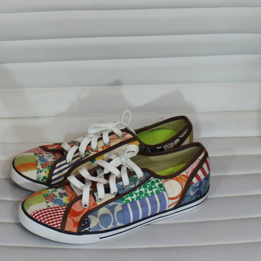 Coach lightweight Skate sneaker Geometric pattern Women's Size 9M